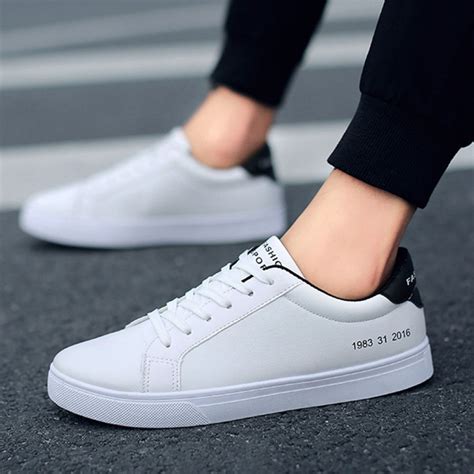 men's white casual sneakers.